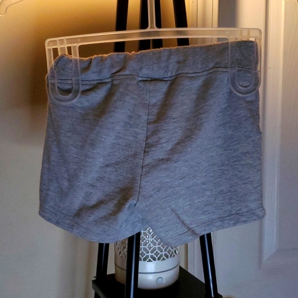 DISNEY MINNIE MOUSE SHORTS SET SZ 2T - Picture 4 of 4